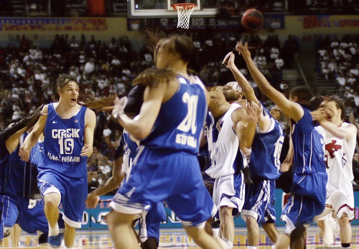 2006年希腊男篮逆转美国“梦之队”：重塑篮球格局的经典对决